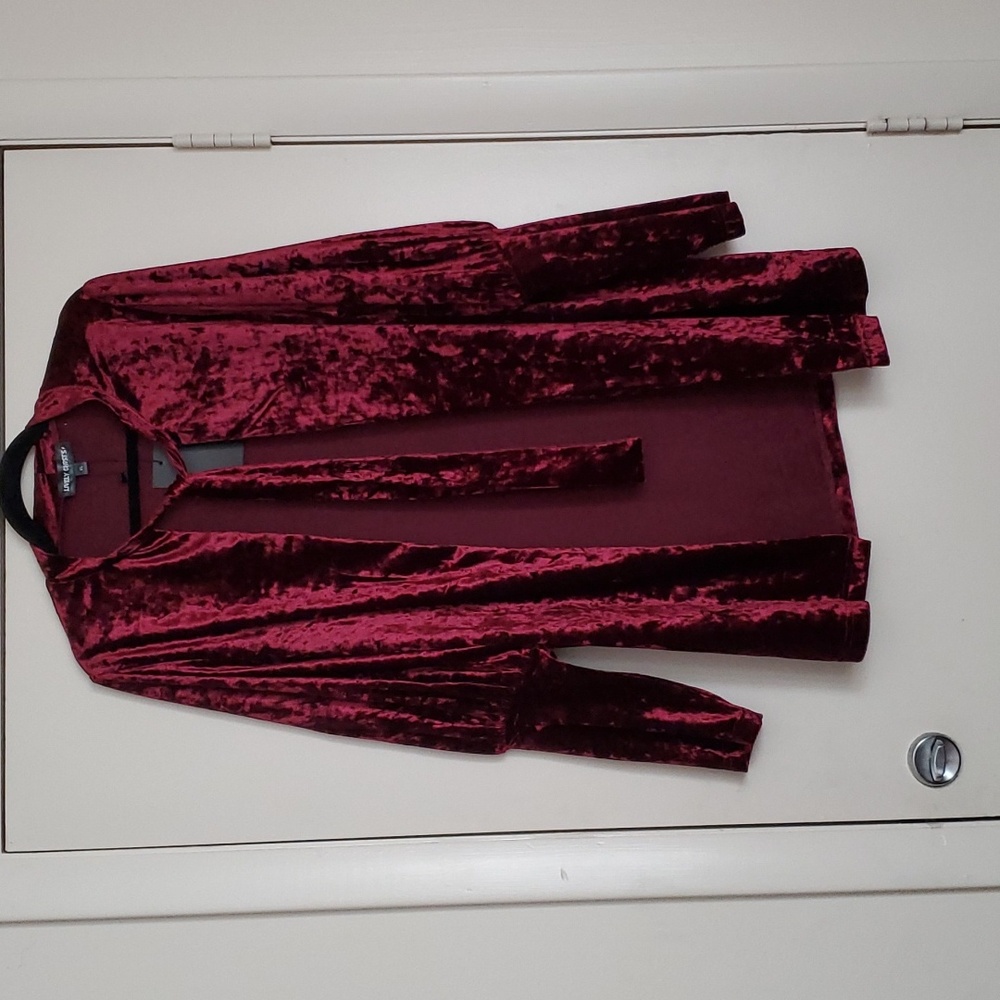 *NWT* Lively Ghost's Red Vampyre Vodoo Cardigan (Red)